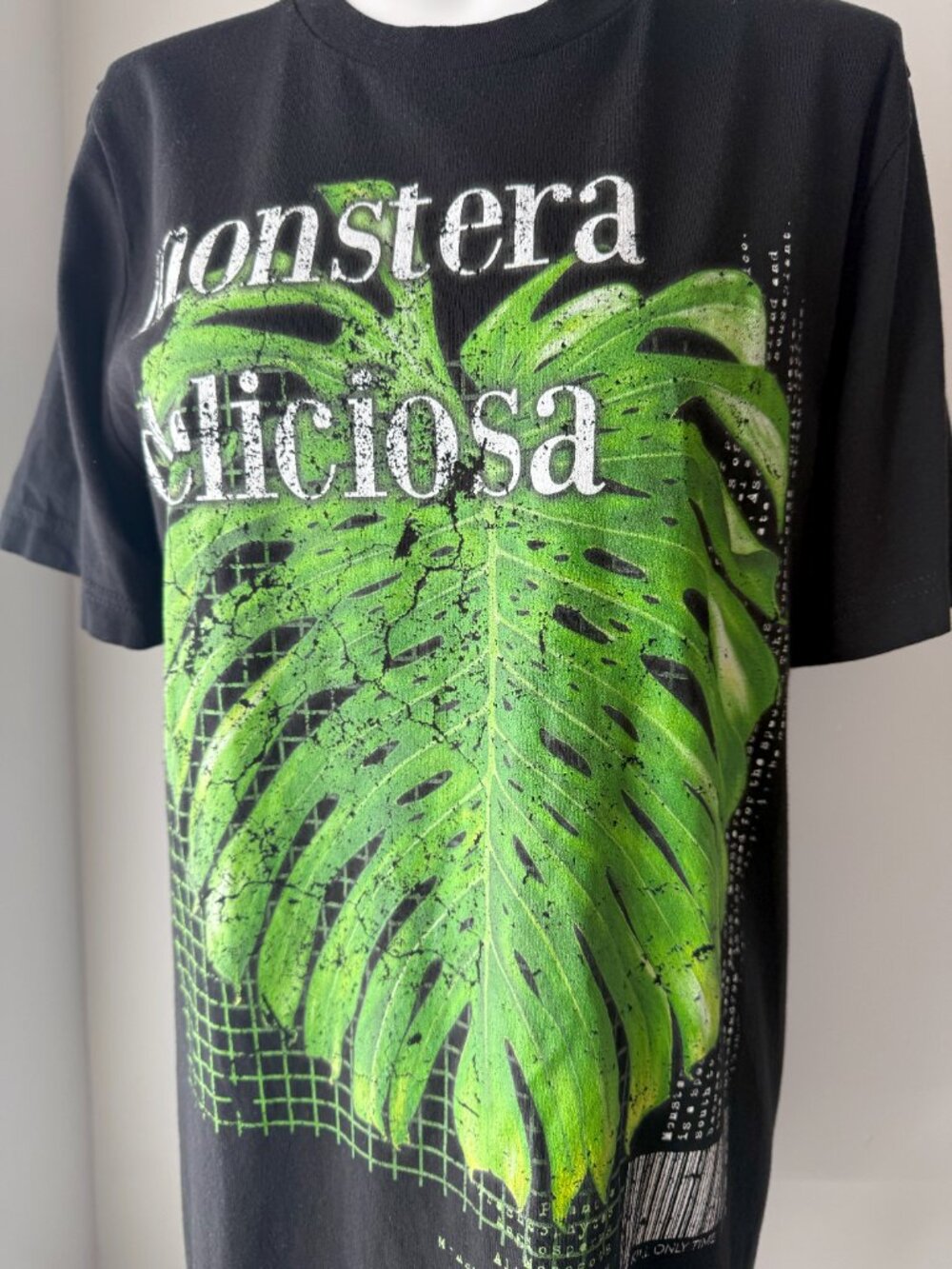 Unisex Monstera Deliciosa Black T-Shirt (Bella Canvas)